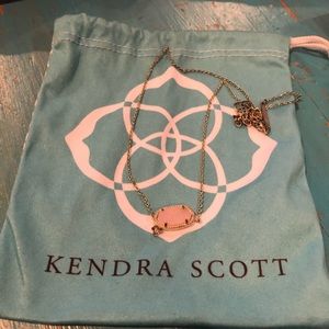 Kendra Scott necklace